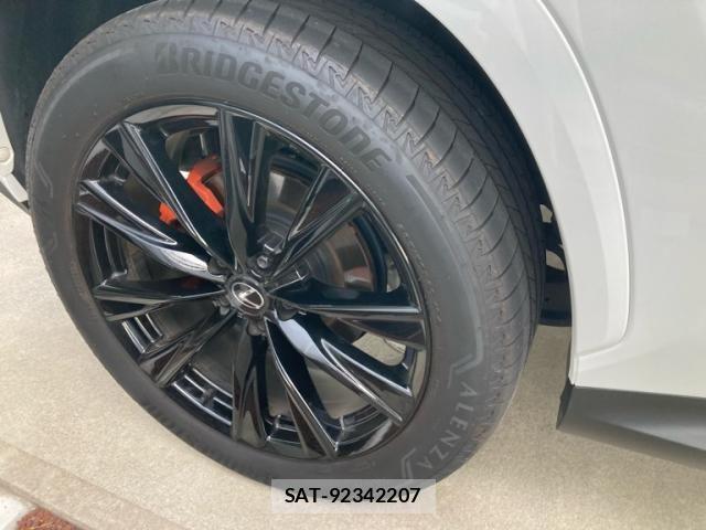 Lexus NX 2025-04 8366768-5