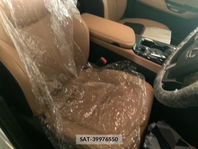 Lexus NX 2023-10 8438347-12