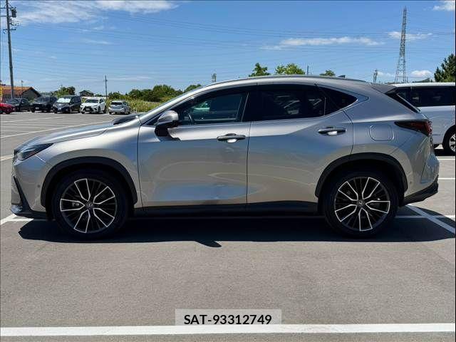 Lexus NX 2023-06 8485645-16