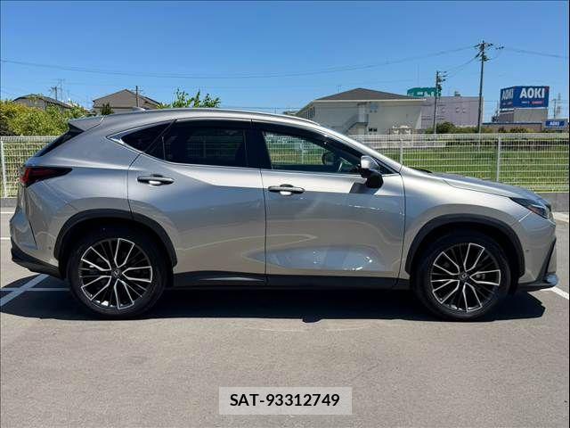Lexus NX 2023-06 8485645-17
