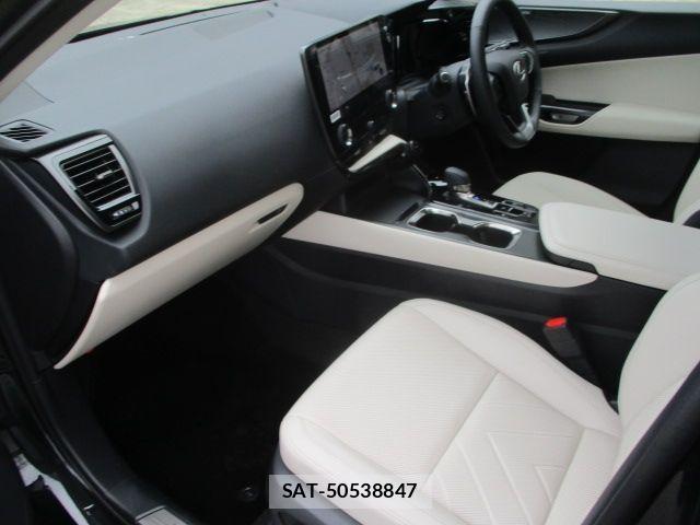 Lexus NX 2026-04 8659973-12