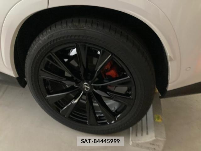 Lexus NX 2025-05 8659978-4