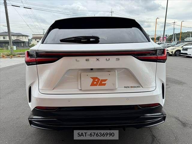 Lexus NX 2023-01 8659984-13