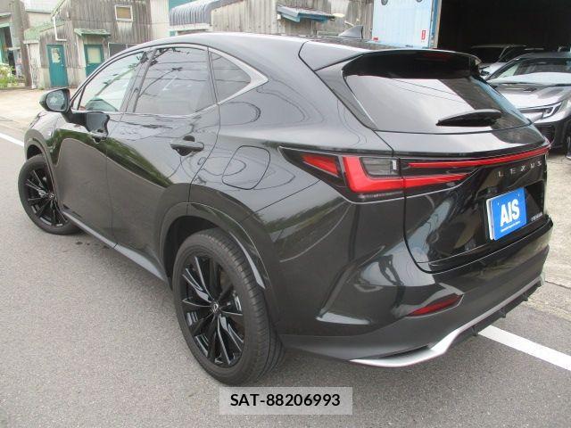 Lexus NX 2024-01 8743476-2