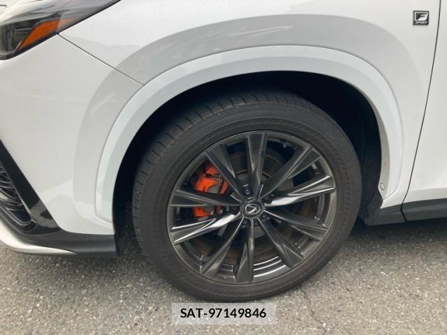 Lexus NX 2023-03 8829999-4