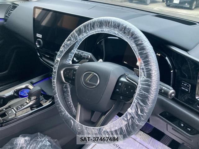 Lexus NX 2025-04 8830003-16