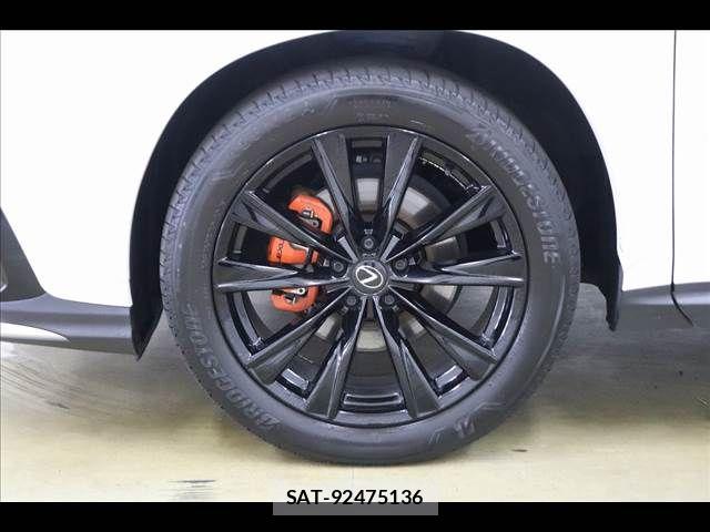 Lexus NX 2023-08 8880541-23