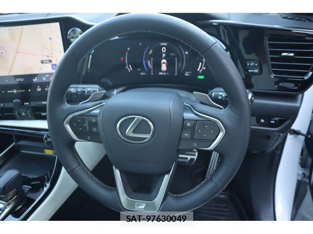 Lexus NX 2024-10 4639631-12