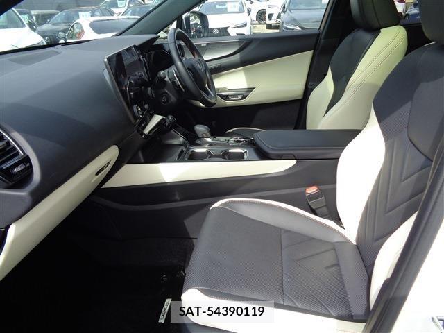Lexus NX 2023-12 6612923-10