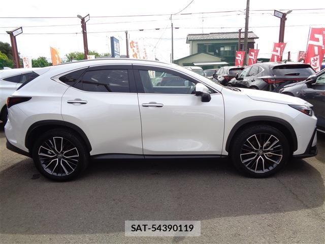 Lexus NX 2023-12 6612923-3