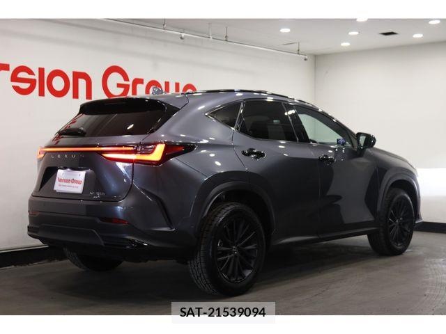 Lexus NX 2024-10 7725156-1