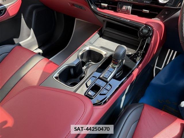 Lexus NX 2023-06 7877438-25