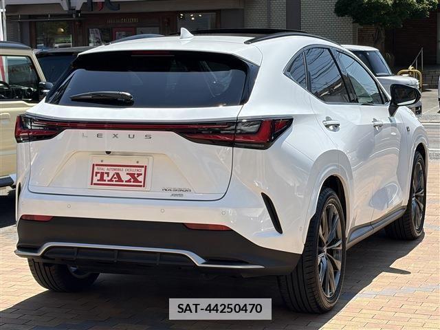 Lexus NX 2023-06 7877438-3