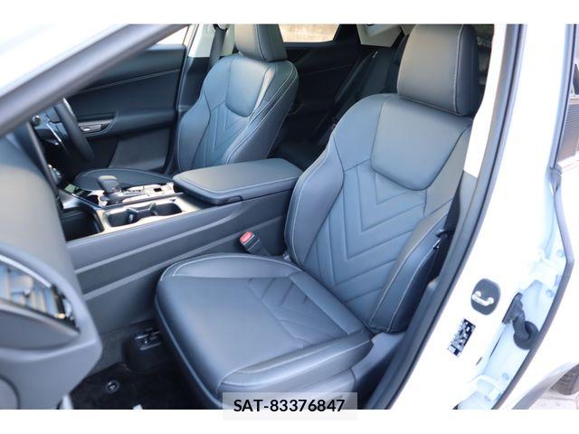 Lexus NX 2025-11 8074377-9