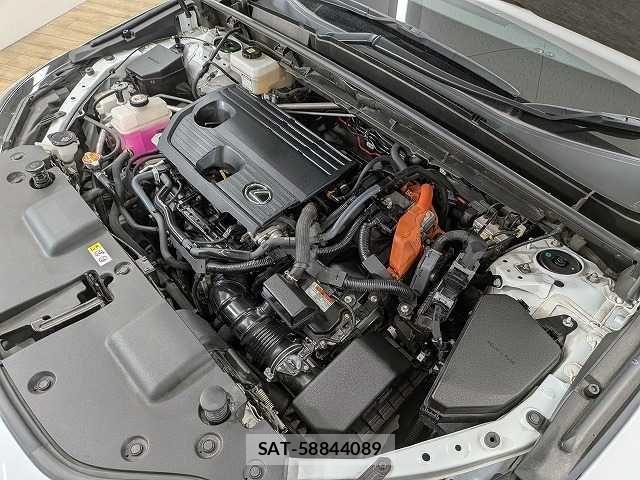 Lexus NX 2023-01 8074376-17