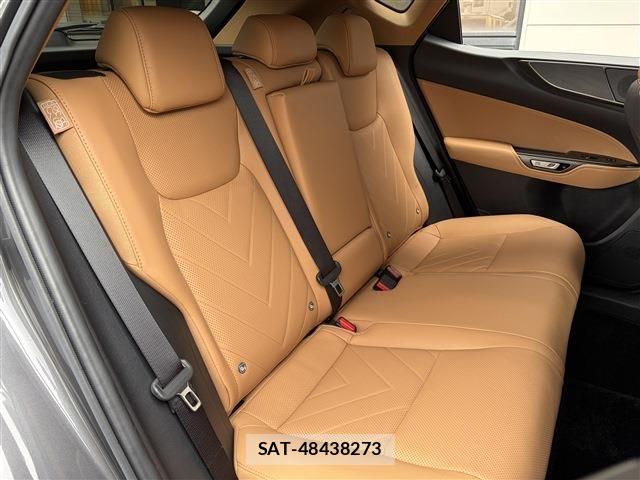 Lexus NX 2022-09 8158706-17