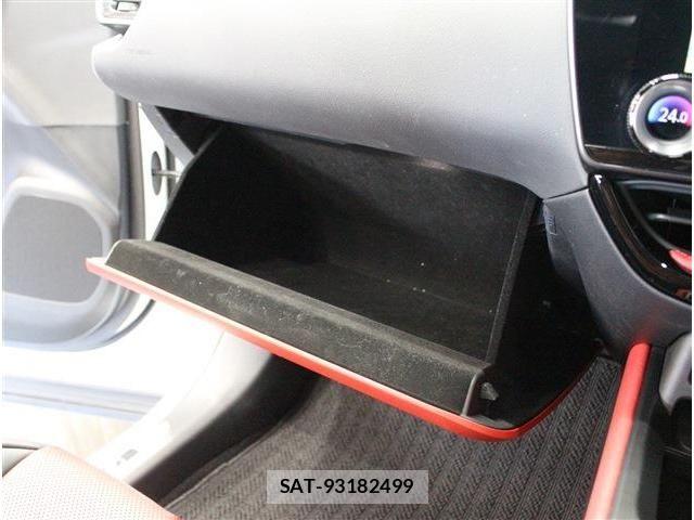 Lexus NX 2023-11 8208447-21