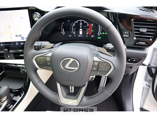 Lexus NX 2025-03 8336587-12