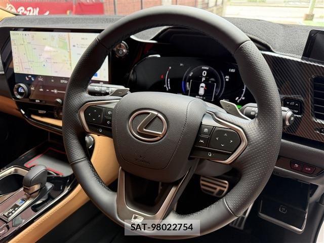 Lexus NX 2025-04 8366772-9