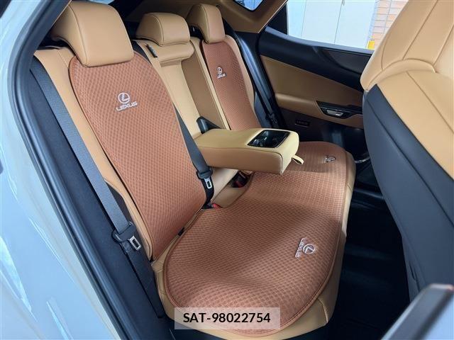 Lexus NX 2025-04 8366772-13