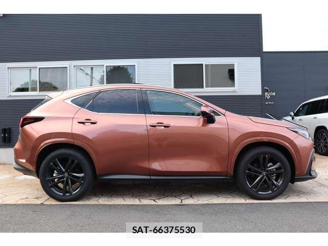 Lexus NX 2025-09 8366774-3