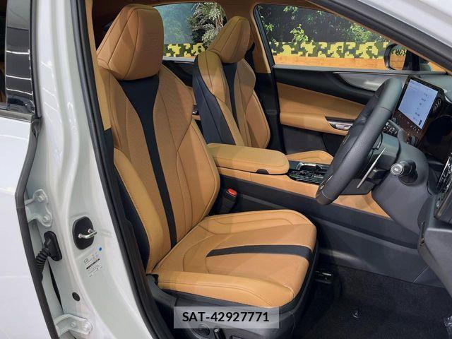 Lexus NX 2025-03 8830008-9