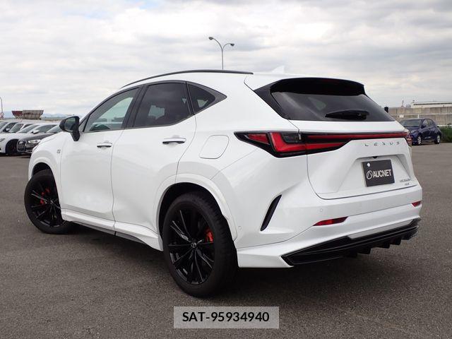 Lexus NX 2024-07 8880543-2