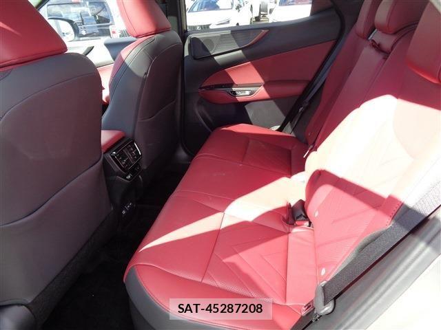 Lexus NX 2023-05 8883858-11