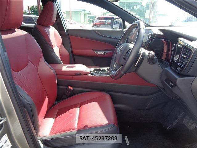 Lexus NX 2023-05 8883858-19