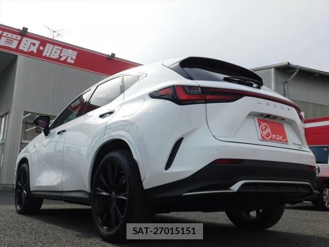 Lexus NX 2022-01 6264889-8