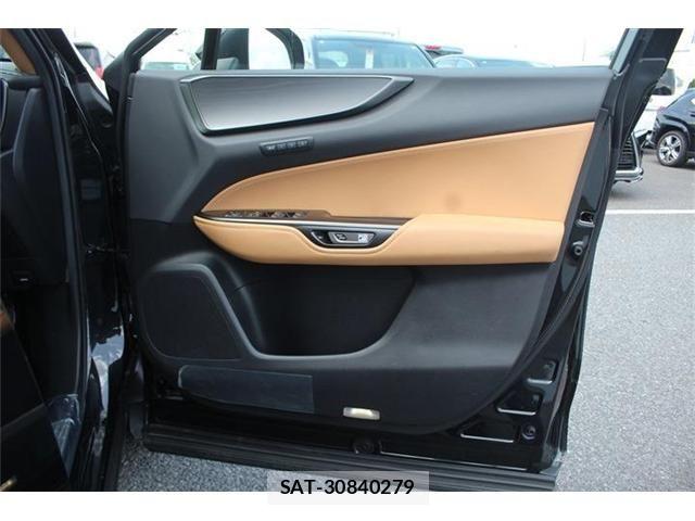 Lexus NX 2022-10 7251355-20