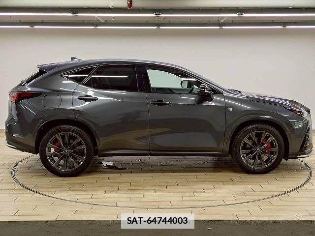 Lexus NX 2023-02 7786611-16