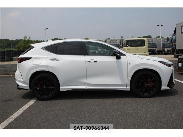 Lexus NX 2023-09 8074380-9
