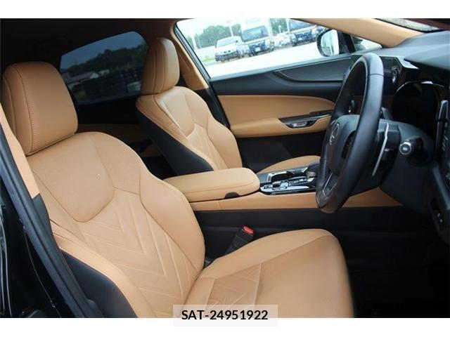 Lexus NX 2021-12 8100184-17