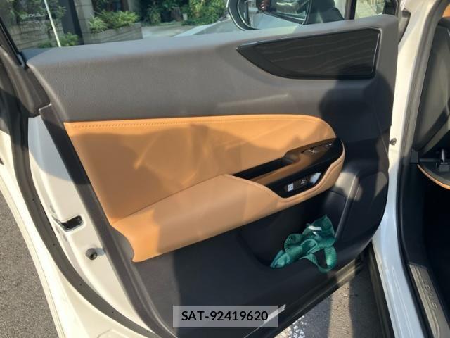 Lexus NX 2023-05 8315213-17