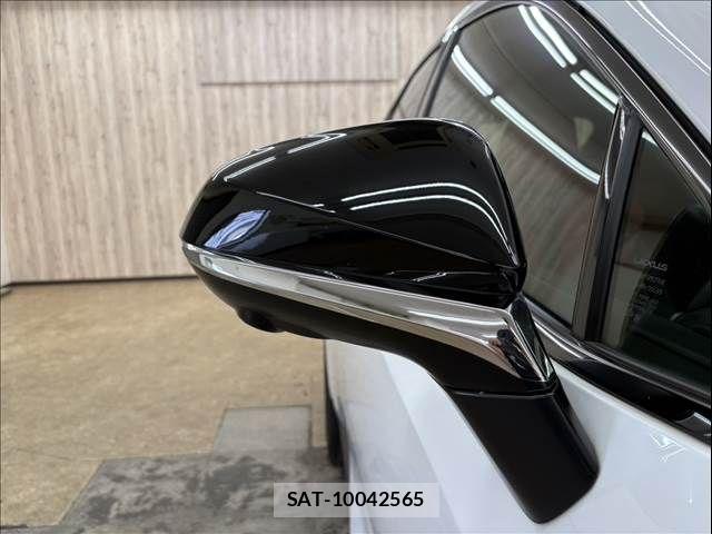 Lexus NX 2023-06 8315212-26