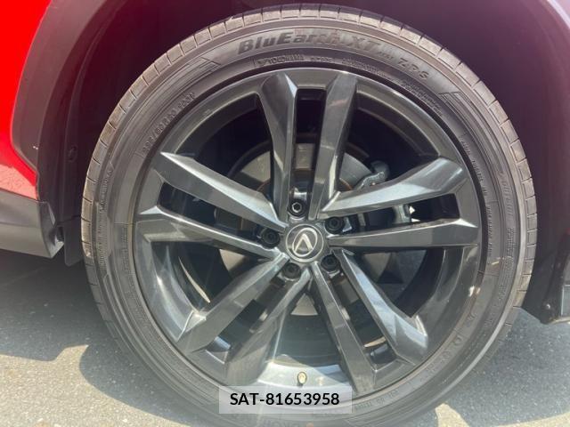 Lexus NX 2022-06 8315215-9