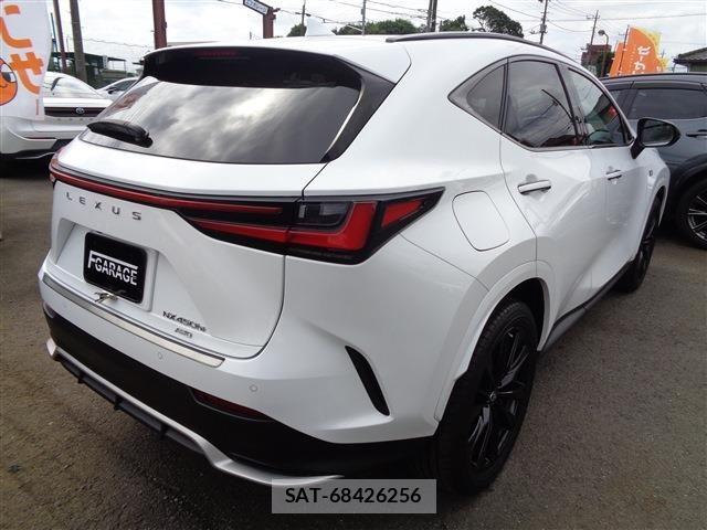 Lexus NX 2022-06 8336590-7