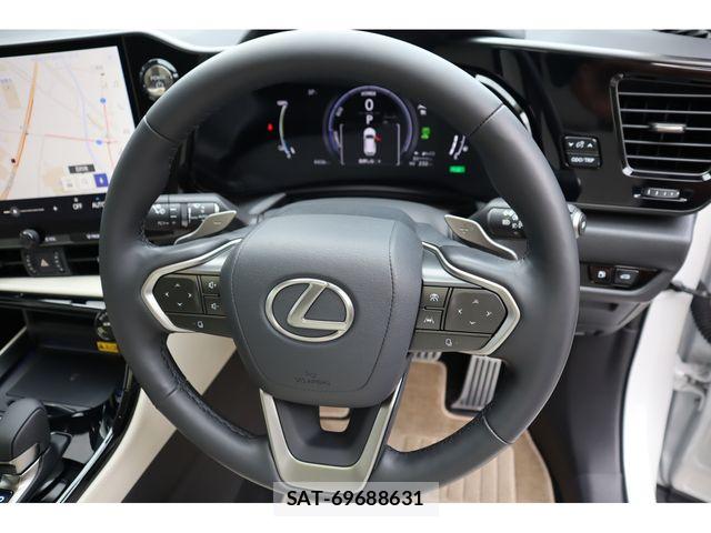 Lexus NX 2025-03 8336589-12