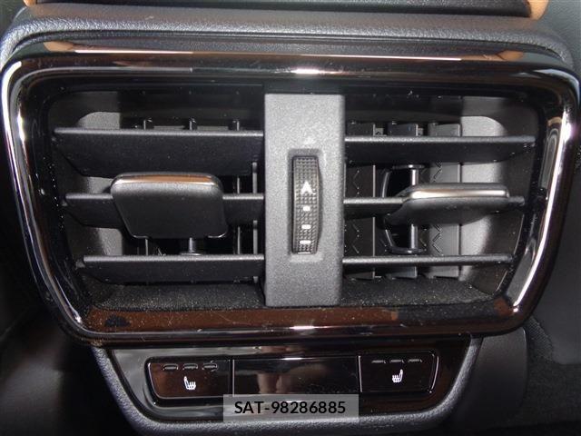 Lexus NX 2023-09 8525585-12
