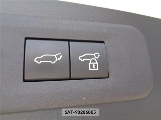 Lexus NX 2023-09 8525585-17