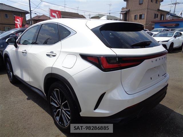 Lexus NX 2023-09 8525585-5