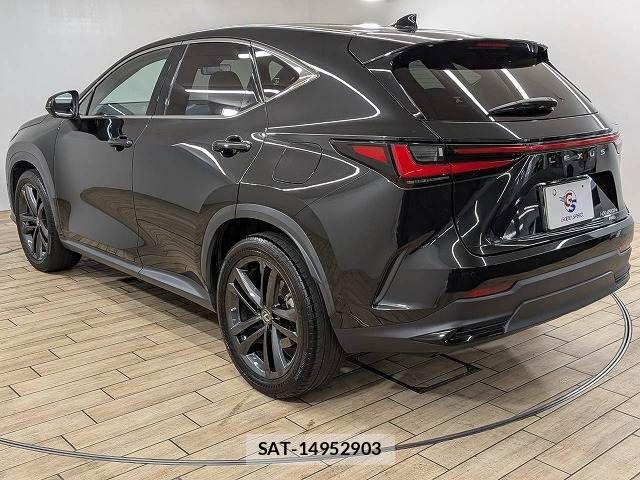 Lexus NX 2022-02 8627513-16
