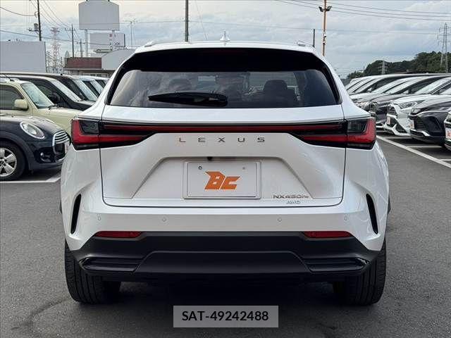 Lexus NX 2021-12 8666420-13
