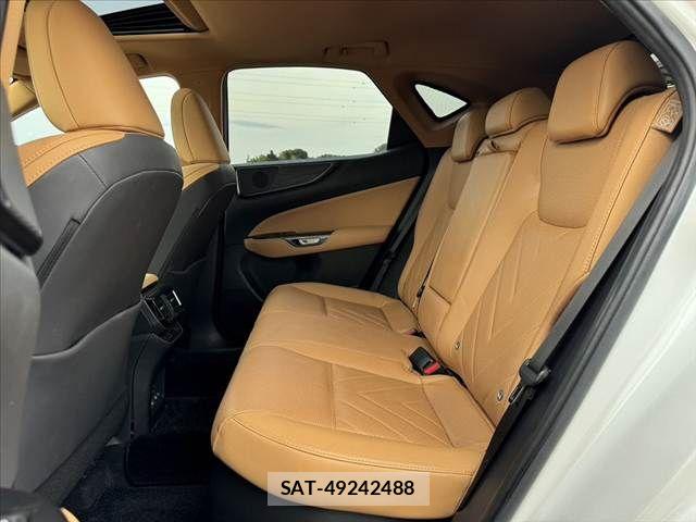 Lexus NX 2021-12 8666420-17