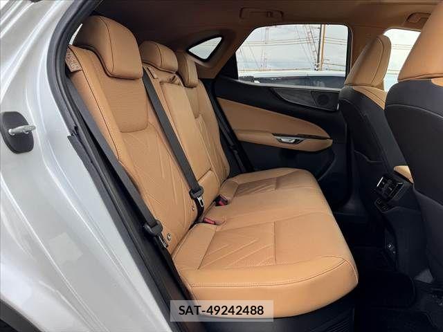 Lexus NX 2021-12 8666420-19