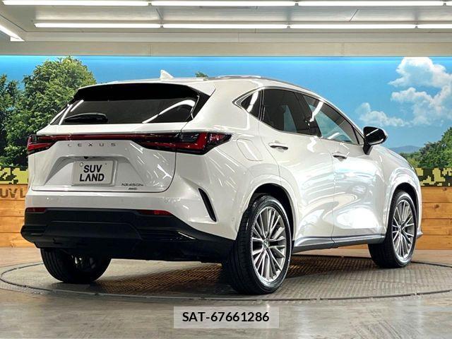 Lexus NX 2025-04 8883857-16