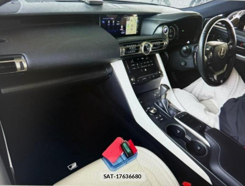 Lexus RC 2019 1388634-4