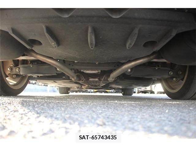 Lexus RC 2015-11 6752259-24