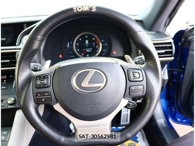 Lexus RC 2016-11 6995162-24